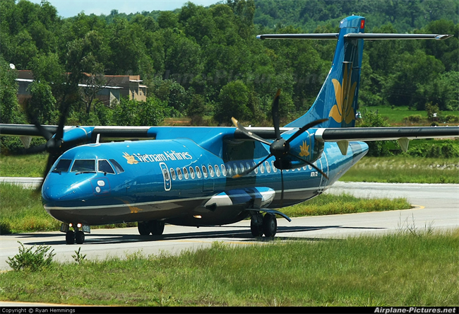 Vietnam Airlines increases flights during the 60th anniversary of the Dien Bien Phu victory